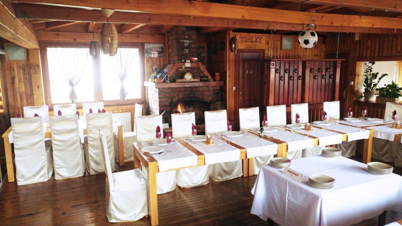 Hotel Derby Orasje 外观 照片